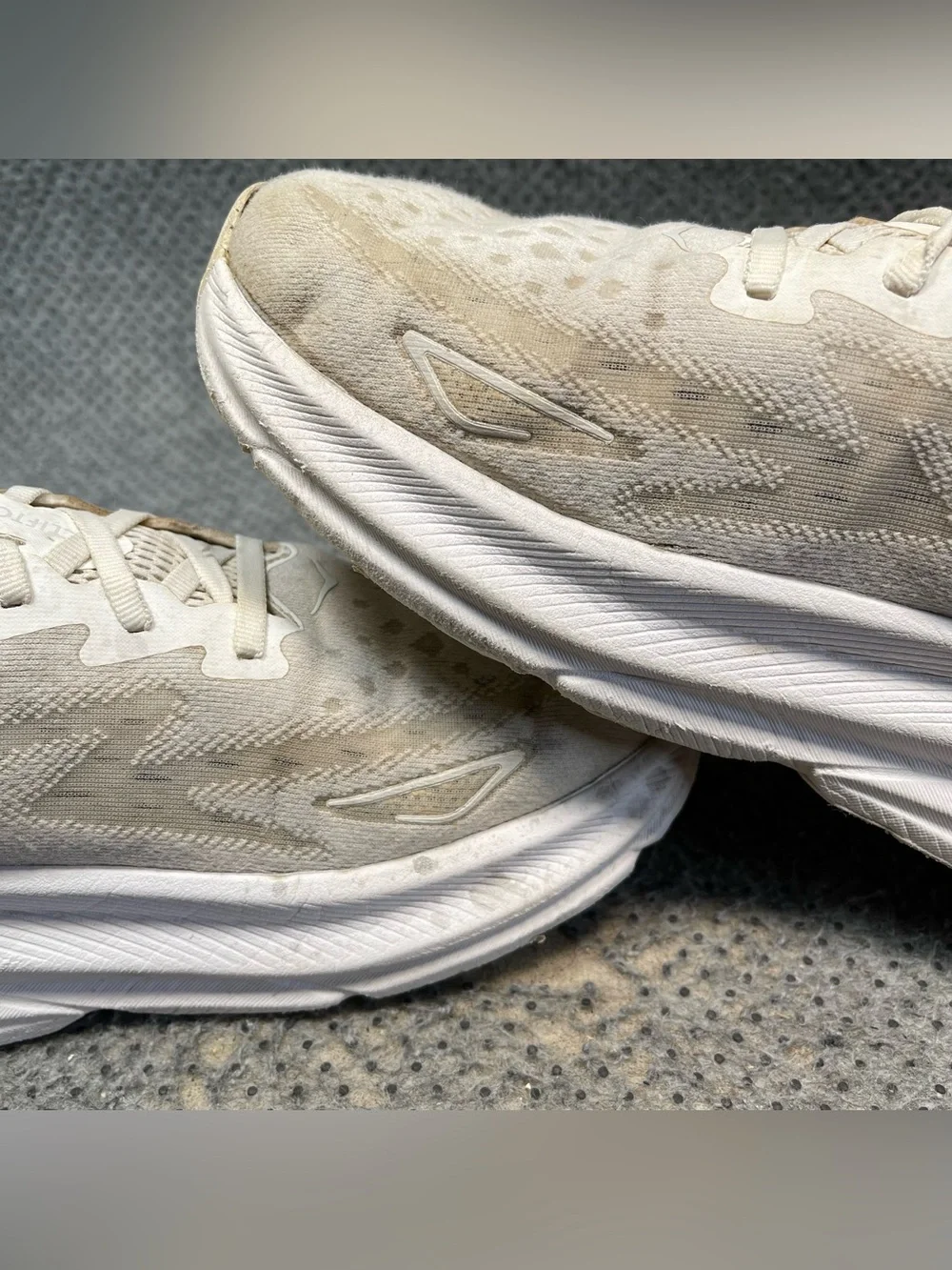 Hoka One One Clifton 9 Running Shoes Size 11.5 Women’s